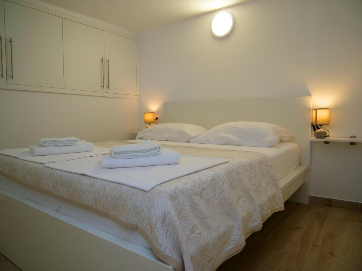 Apartmani Smilja Primošten Exteriör bild