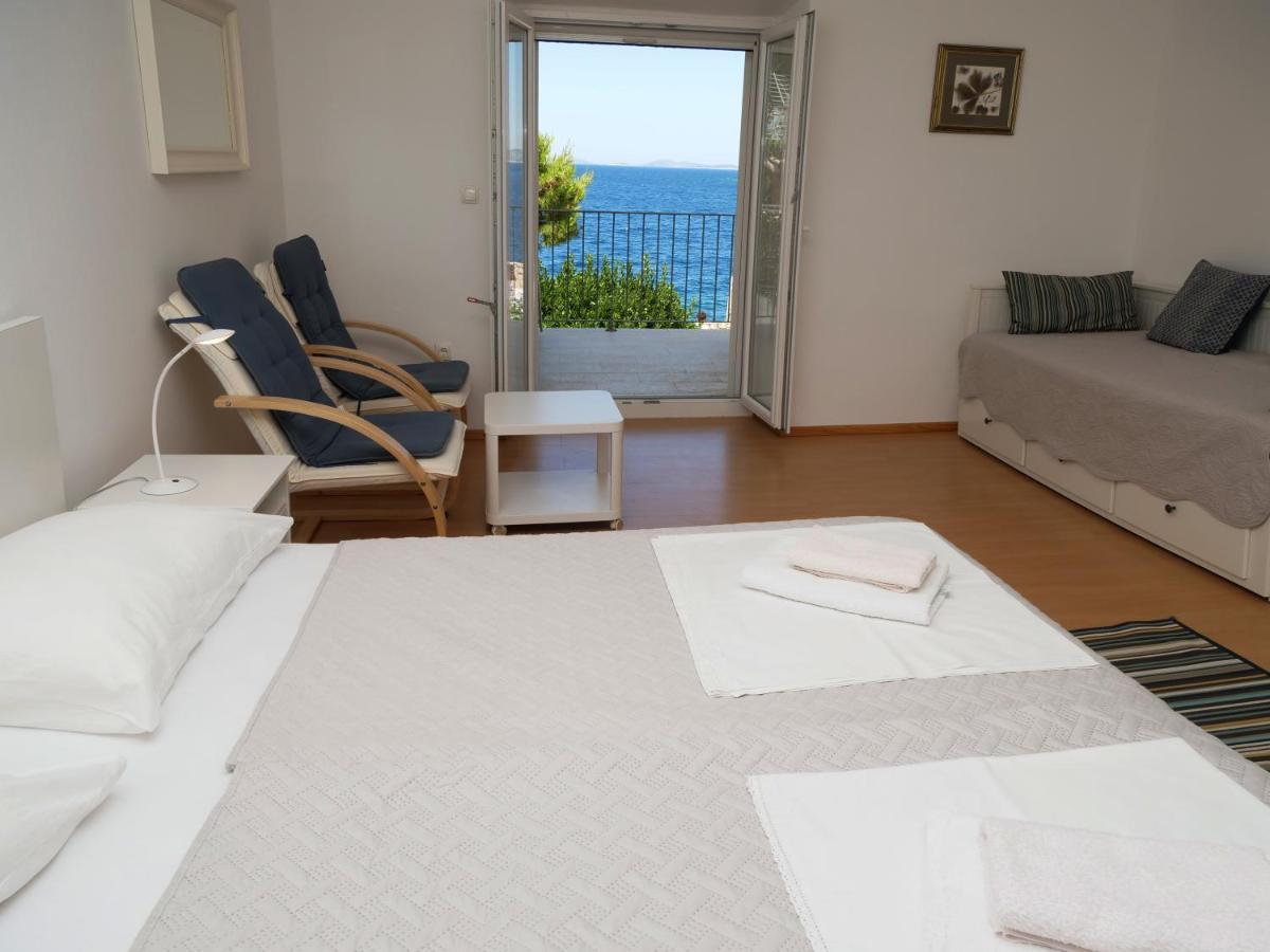 Apartmani Smilja Primošten Exteriör bild