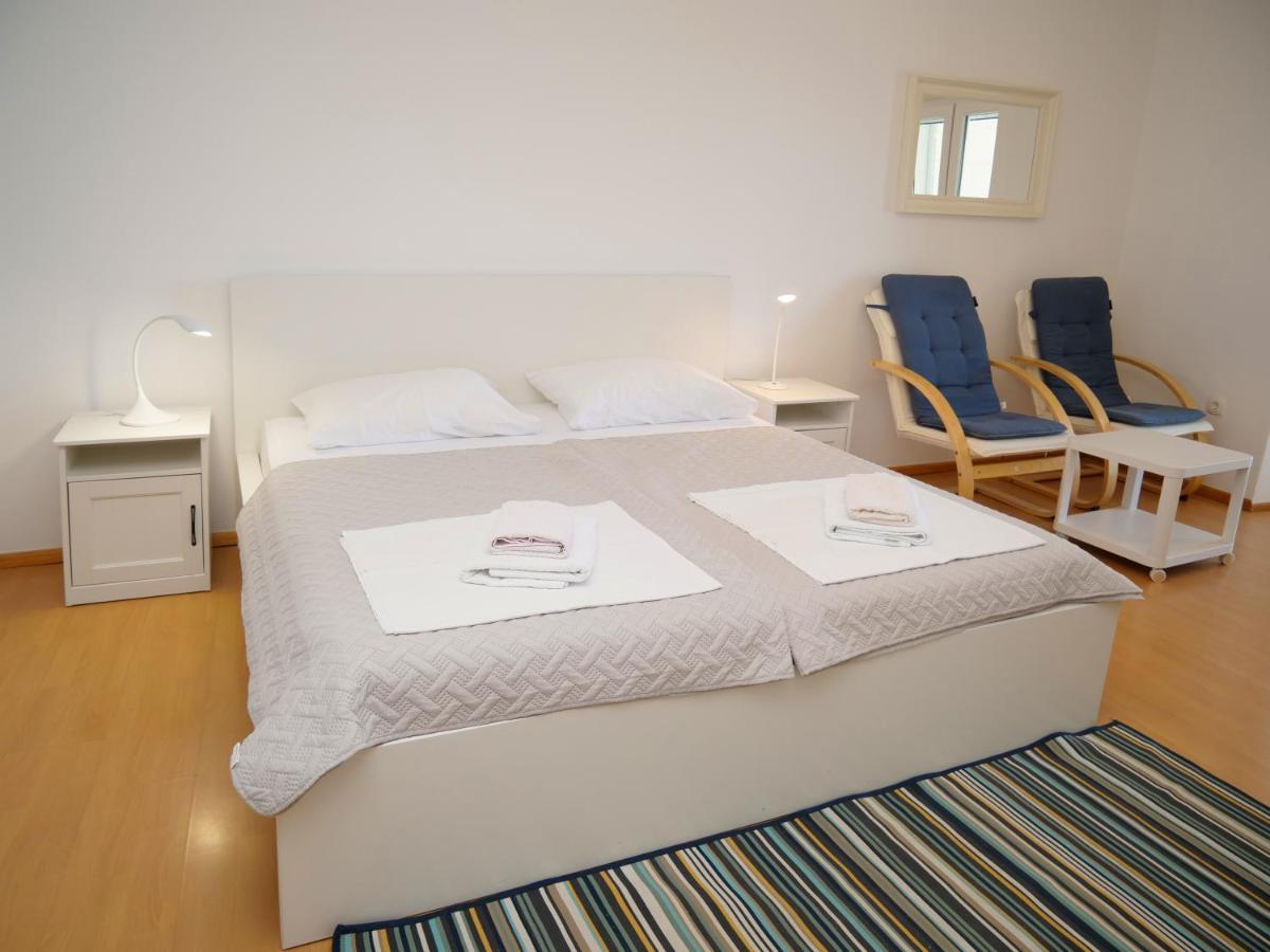 Apartmani Smilja Primošten Exteriör bild